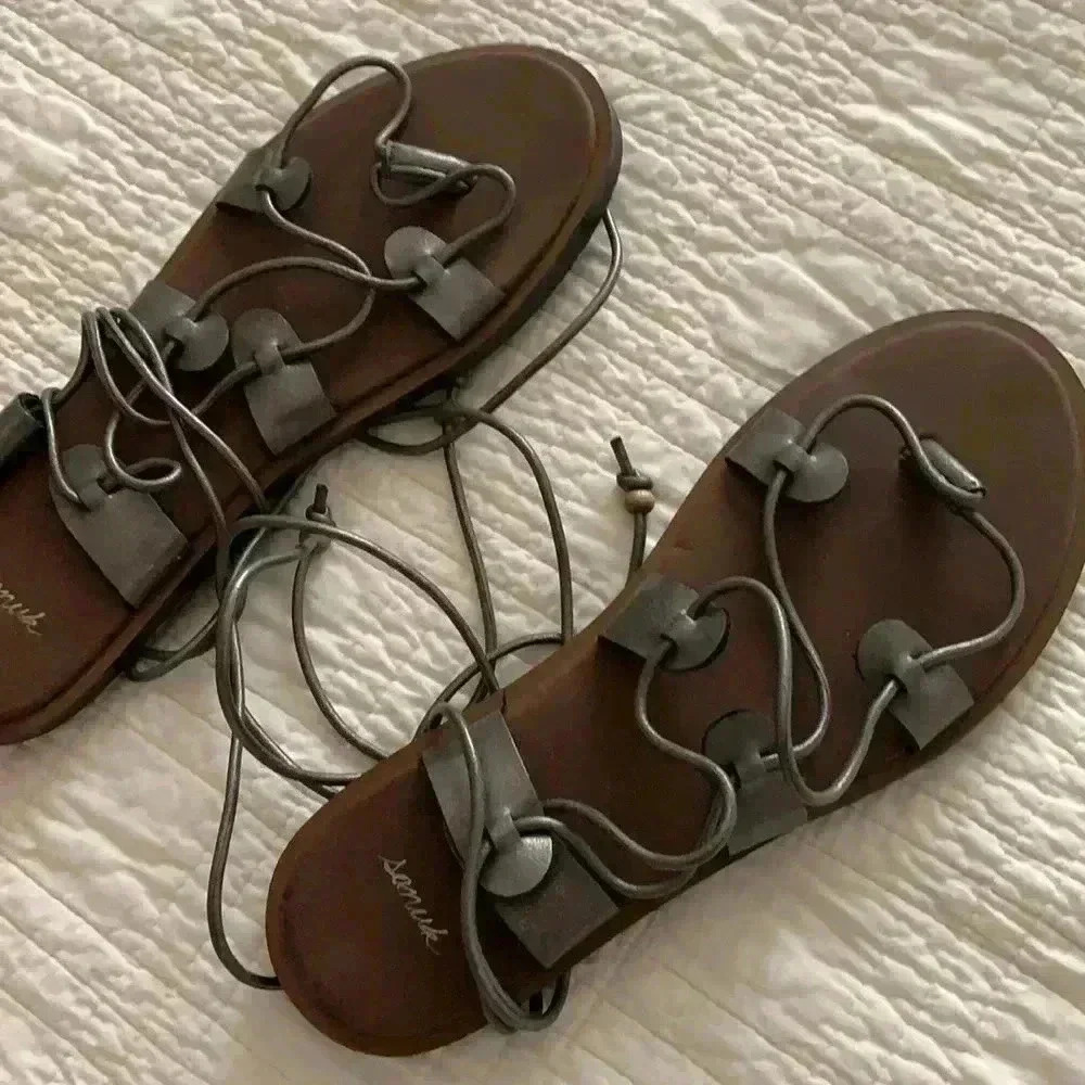 Sanuk sandals